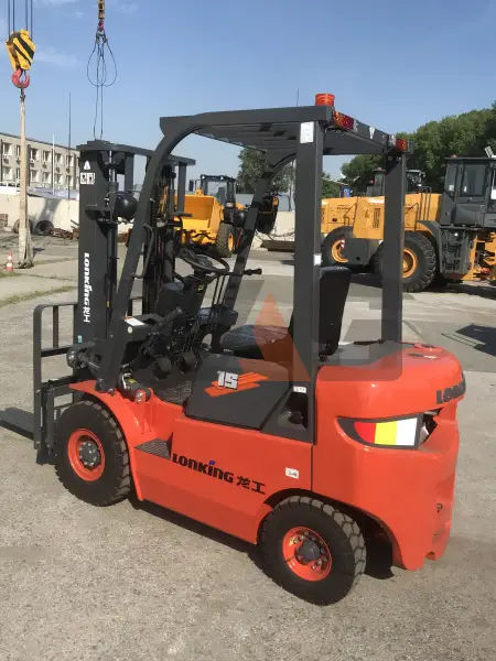 Дизельный вилочный погрузчик Lonking FD15T купить в Иркутске