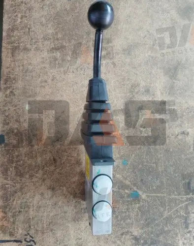 Сервоклапан управления (джойстик) CDM6150W оригинал