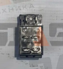 Клавиша включения маячка