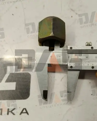 Гайка М22х1,5 (стремянки задняя)