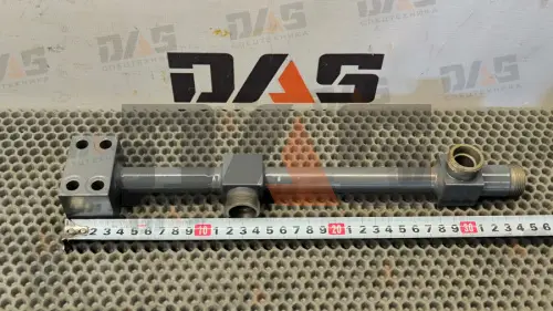 Трубопровод рулевого г/цилиндра (правый) оригинал