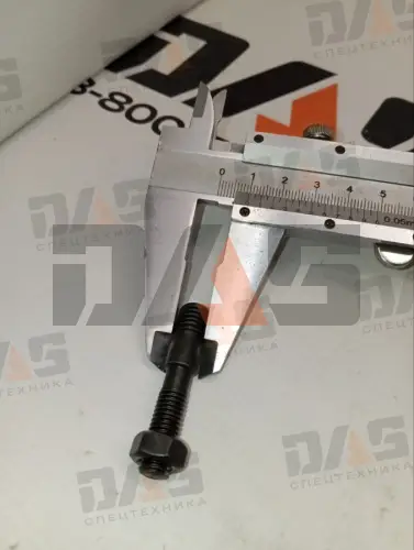 Шпилька крепления форсунки YC6108G, YC6B125