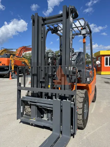 Дизельный вилочный погрузчик Lonking FD20T купить в Иркутске