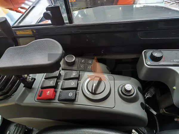 Экскаватор Lonking CDM6035 купить в Иркутске