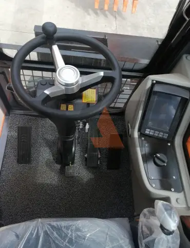Экскаватор Lonking CDM6150W (колесный) купить в Иркутске